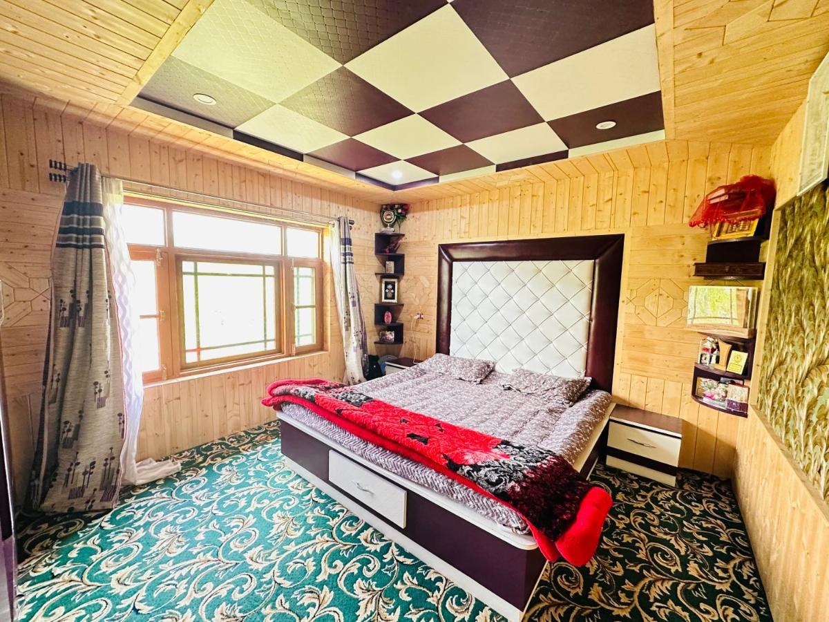 Sheen Homestay กุลมาร์ค ภายนอก รูปภาพ