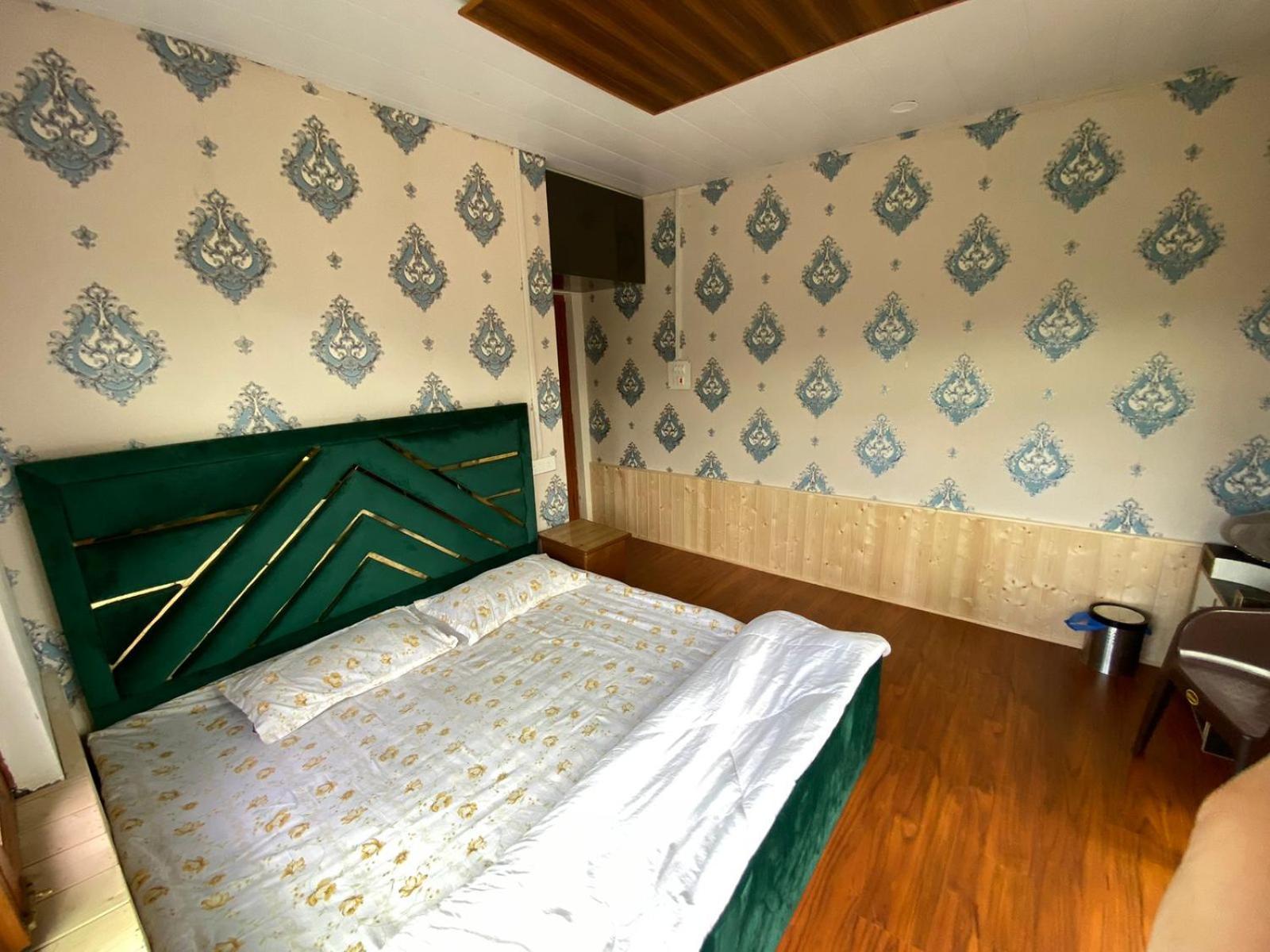 Sheen Homestay กุลมาร์ค ภายนอก รูปภาพ